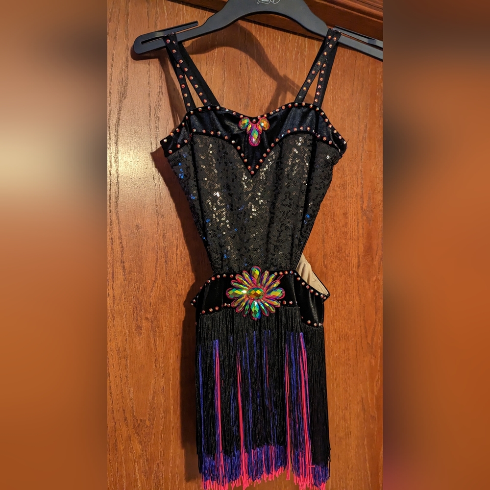 Tenth house large child dance costume